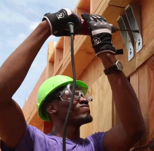 Yonier G., Gerente de Taller, Barranquilla.